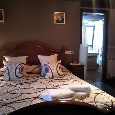 Apartamento La Corrada Санта Еулалия де Оскос Екстериор снимка